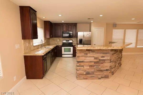 Las Vegas, NV 89148,9739 Maple Sugar Leaf Place