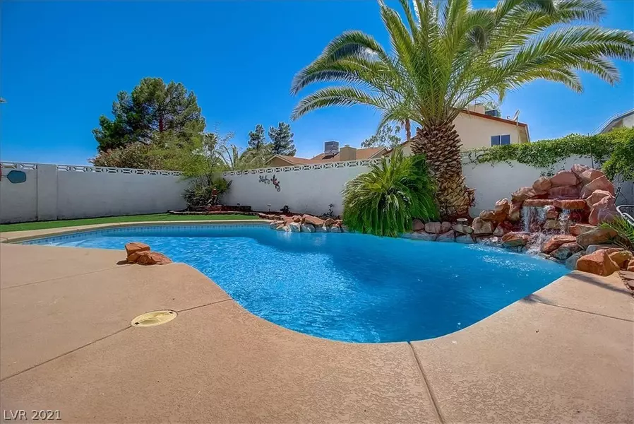 902 Clipper Drive, Henderson, NV 89015