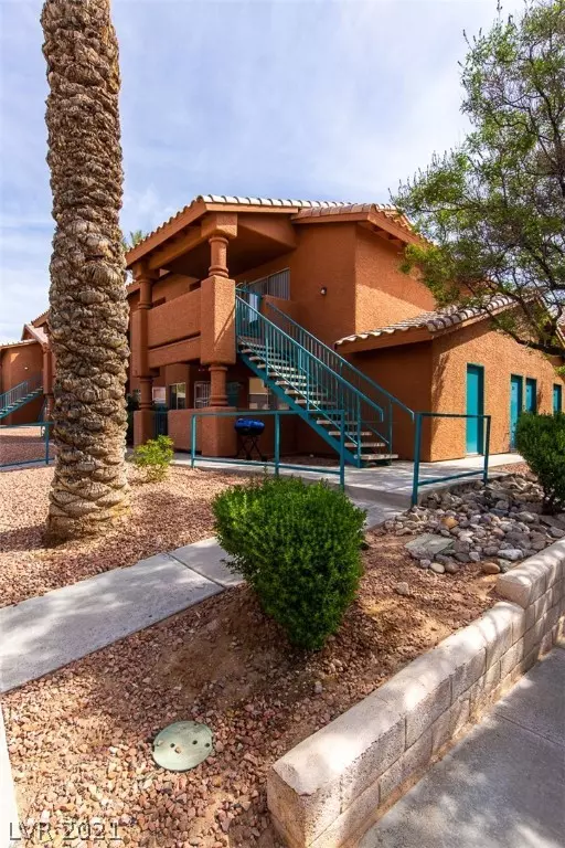 863 Mesquite Springs Drive #201, Mesquite, NV 89027