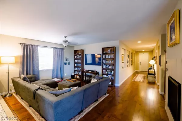 Henderson, NV 89011,807 Via Serenelia