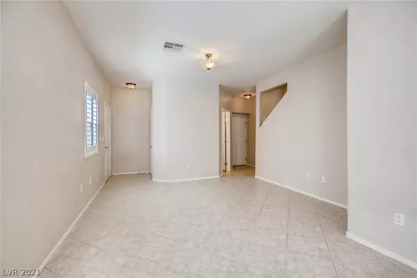 Las Vegas, NV 89178,8767 Roping Rodeo Avenue #102