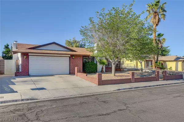 Las Vegas, NV 89103,6436 Whippoorwill Way