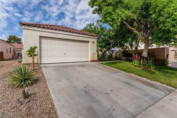 Henderson, NV 89011,1081 Silver Bullet Court