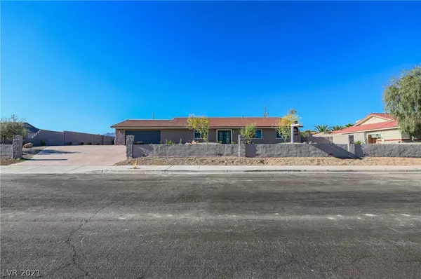 Henderson, NV 89015,311 E Longacres Drive