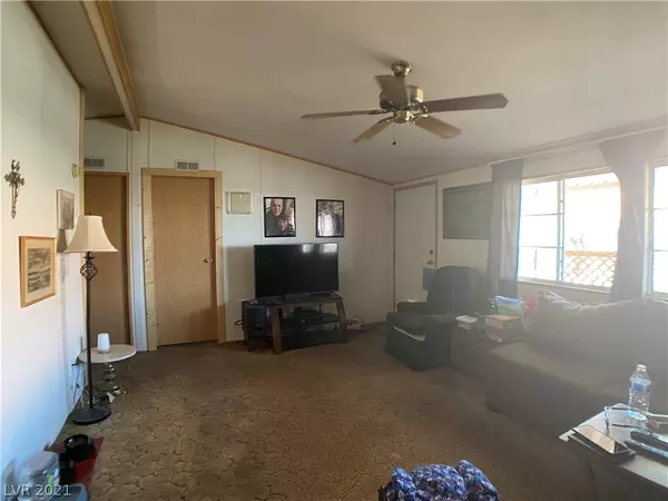 Henderson, NV 89015,510 Topaz Avenue