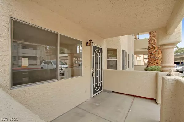 Las Vegas, NV 89128,912 Boulder Mesa Drive #102