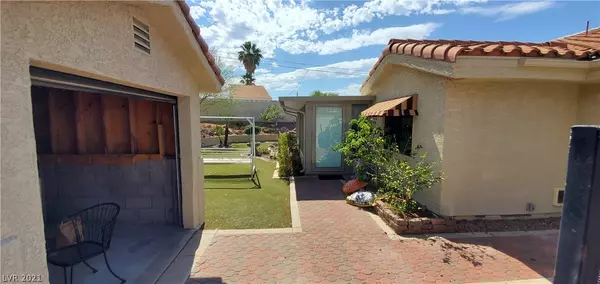 Henderson, NV 89015,631 Robin Lane