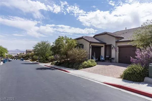 Henderson, NV 89012,318 Mandarin Hill Lane