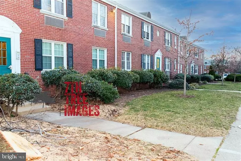 211 E GLEBE RD #A, Alexandria, VA 22305