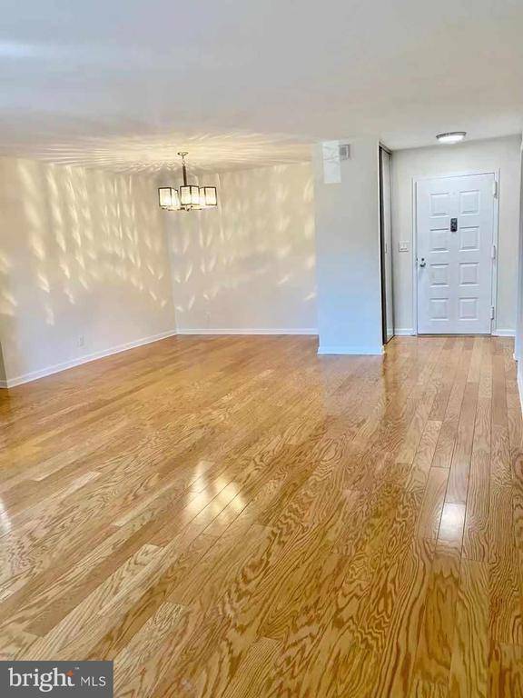 Mclean, VA 22102,8380 GREENSBORO DR #311