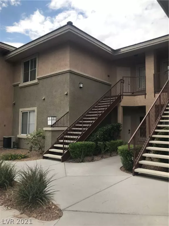 Las Vegas, NV 89144,1008 Domnus Lane #204