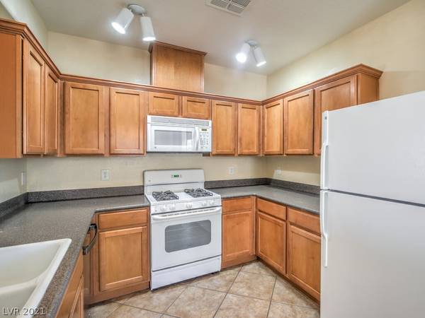 4705 Apulia Drive #203, North Las Vegas, NV 89084