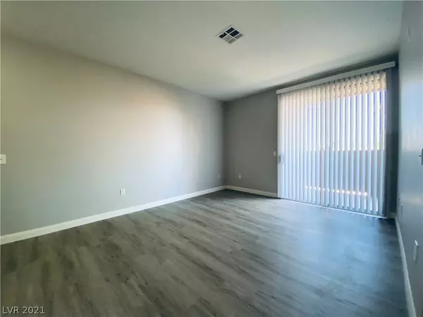 Henderson, NV 89012,231 W Horizon Ridge Parkway #514