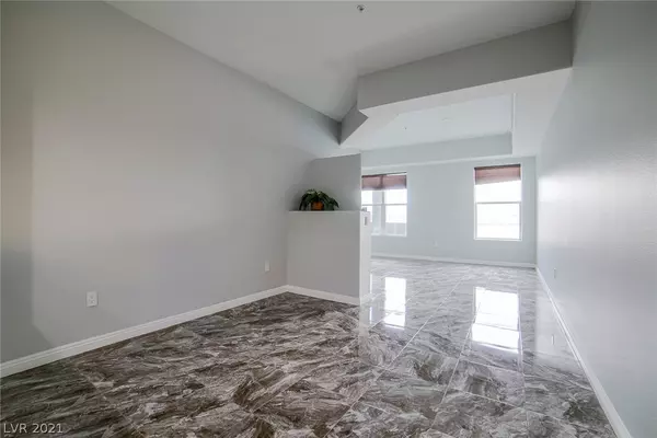 Las Vegas, NV 89123,32 E Serene Avenue #406