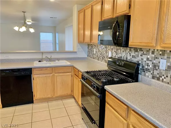 Las Vegas, NV 89183,11936 Lemon Balm Street