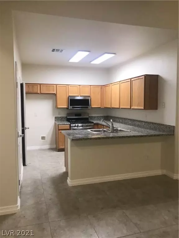 Las Vegas, NV 89144,1008 Domnus Lane #204