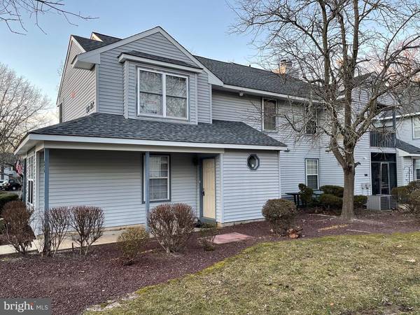 35 WATERVIEW DR, Absecon, NJ 08205