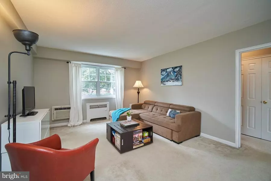 4360 N PERSHING DR #43601, Arlington, VA 22203