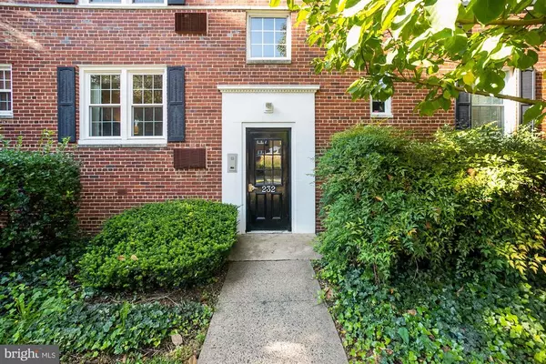 232 GEORGE MASON DR N #232-1, Arlington, VA 22203