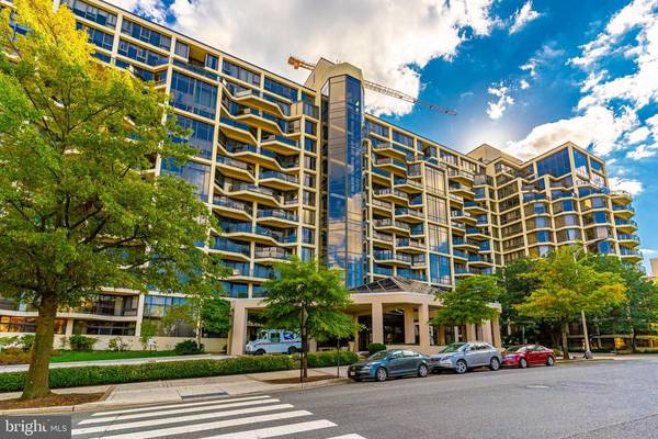 1530 KEY BLVD #527, Arlington, VA 22209