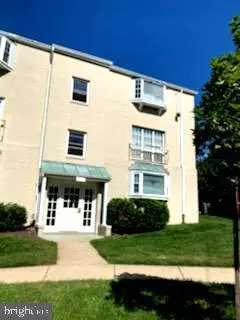 2905 WILLSTON PL #301, Falls Church, VA 22044