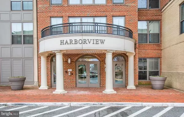 Woodbridge, VA 22191,485 HARBOR SIDE ST #811