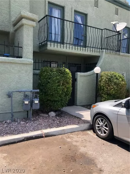 7030 Burcot #E107, Las Vegas, NV 89156