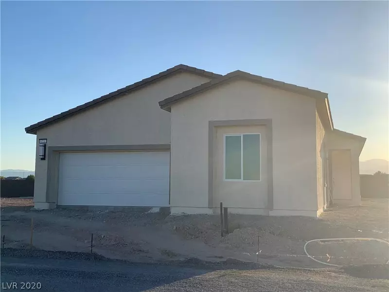 6731 Traveling Palmer Street, North Las Vegas, NV 89081