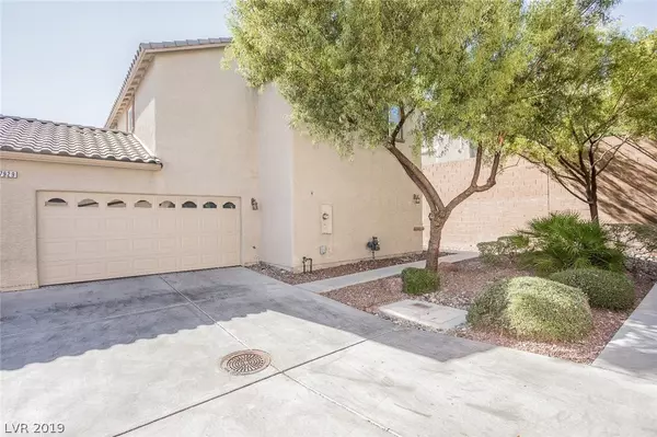 7929 CRIMSON POINT Street, Las Vegas, NV 89149