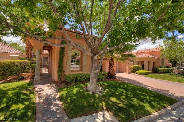 43 VIA PARADISO Street, Henderson, NV 89011