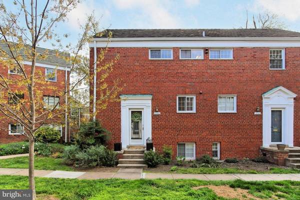 1550 MOUNT EAGLE PL, Alexandria, VA 22302