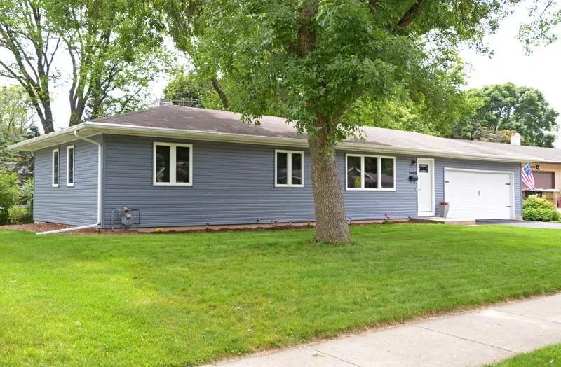 2405 Prairie Rd, Madison, WI 53711