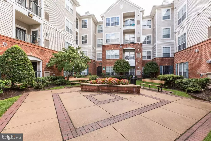 4862 EISENHOWER AVE #366, Alexandria, VA 22304