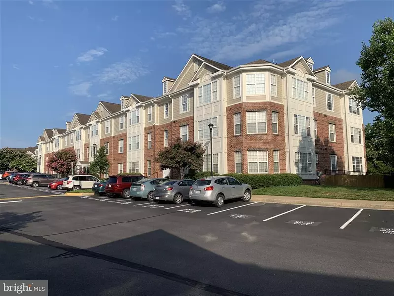 621 COBBLESTONE BLVD #311, Fredericksburg, VA 22401