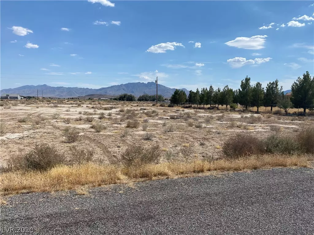 Pahrump, NV 89048,4701 Prospector Lane