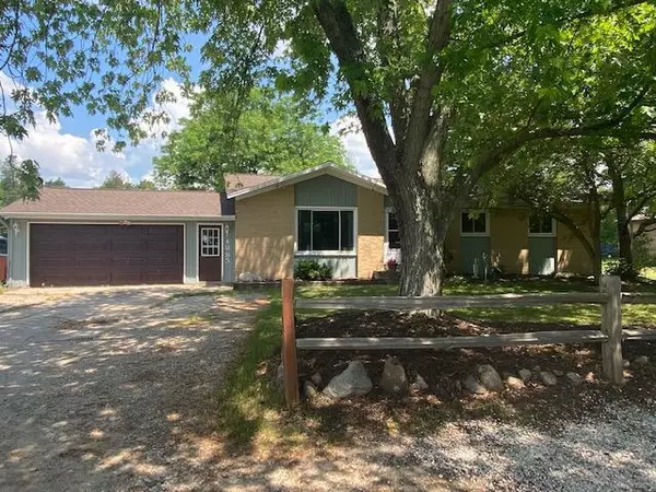 4885 Cannonsburg Road NE, Belmont, MI 49306