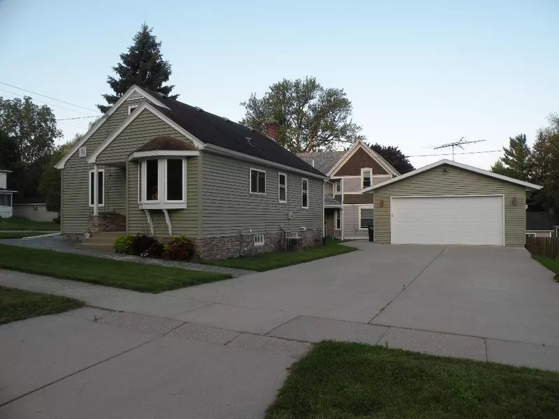 504 State St, Ripon, WI 54971-0000