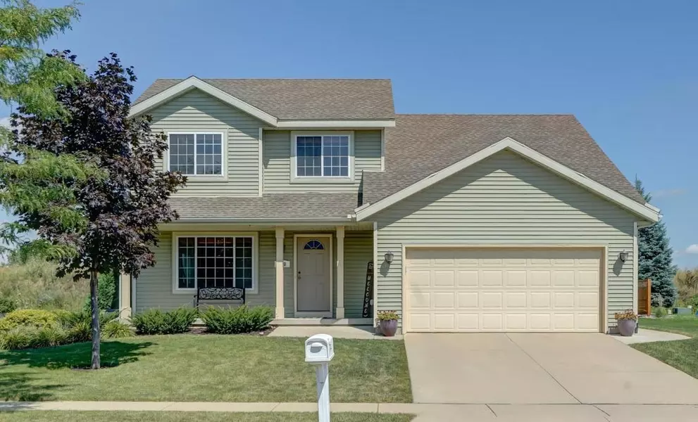 300 Melissa Ln, Cottage Grove, WI 53527