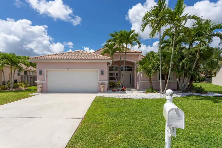 9144 Cove Point CIR, Boynton Beach, FL 33472