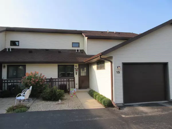 N6963 Rock Lake Rd #15, Lake Mills, WI 53551