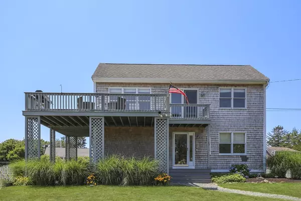 35 Wild Cherry Dr, Little Compton, RI 02837