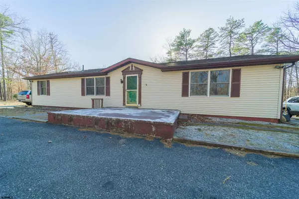 7337 Strand Ave, Mays Landing, NJ 08330