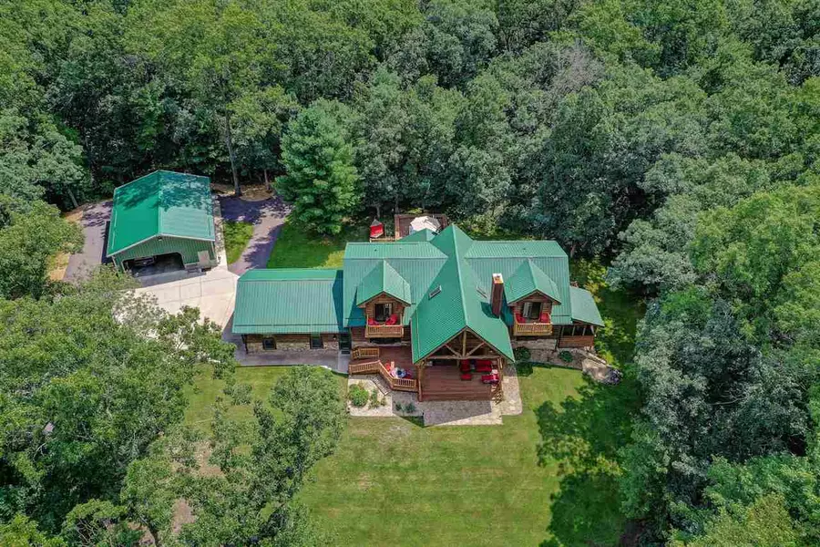 S2025 Park Ln, Wisconsin Dells, WI 53965