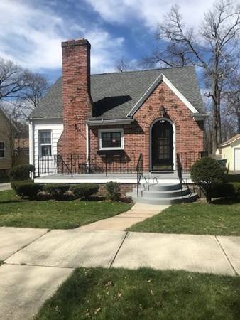 134 Eddywood St, Springfield, MA 01118