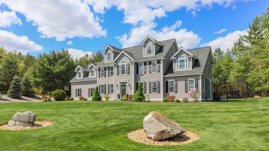 19 Crystal Springs Ln, Groton, MA 01450