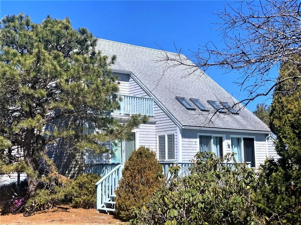 Edgartown, MA 02539,1o Brushy Lane