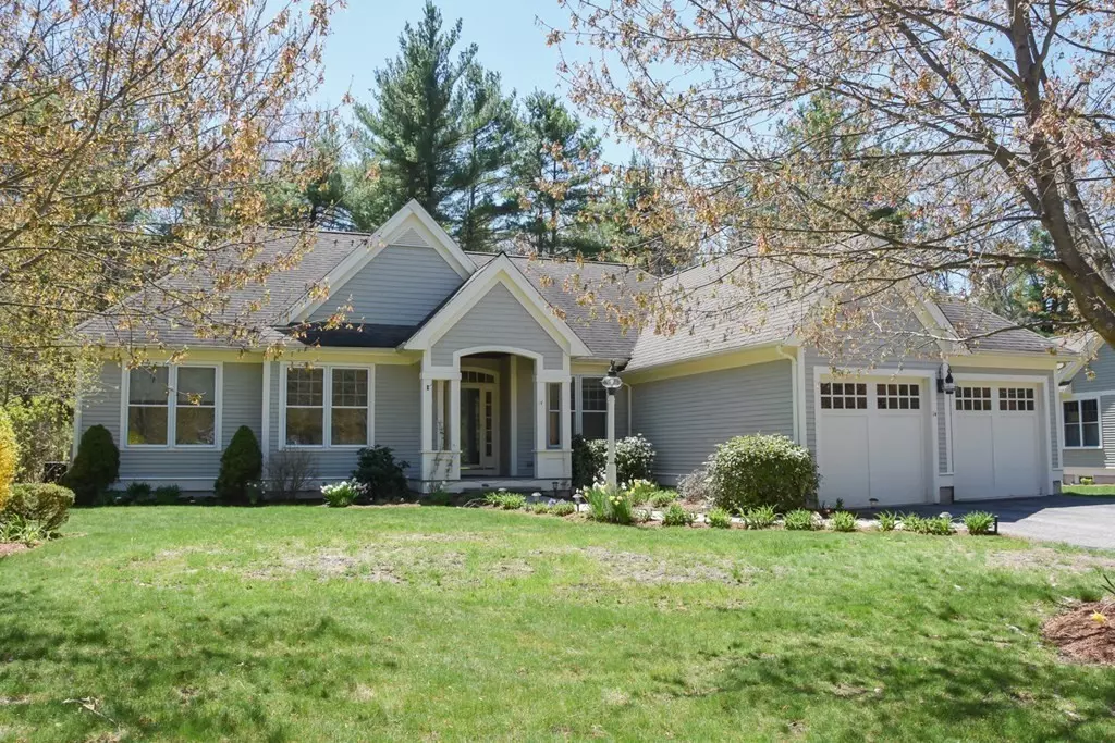 Medfield, MA 02052,14 Bridlefield Ln