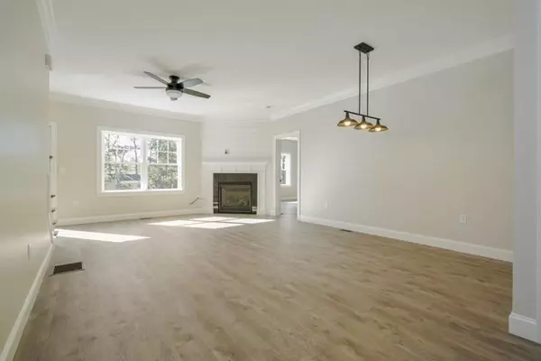 Bourne, MA 02562,9 Wildwood Lane #A