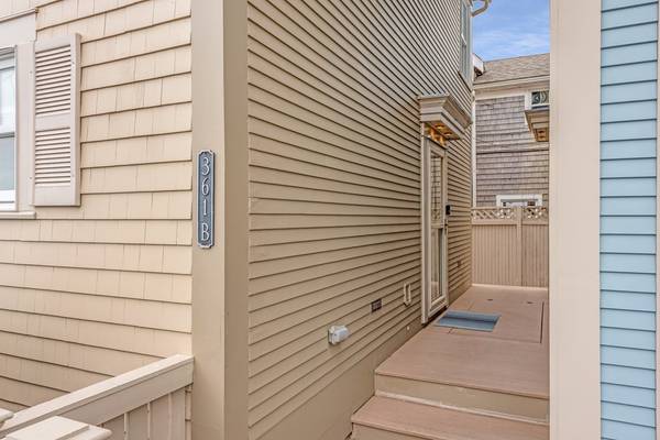 Provincetown, MA 02657,361b Commercial #U3