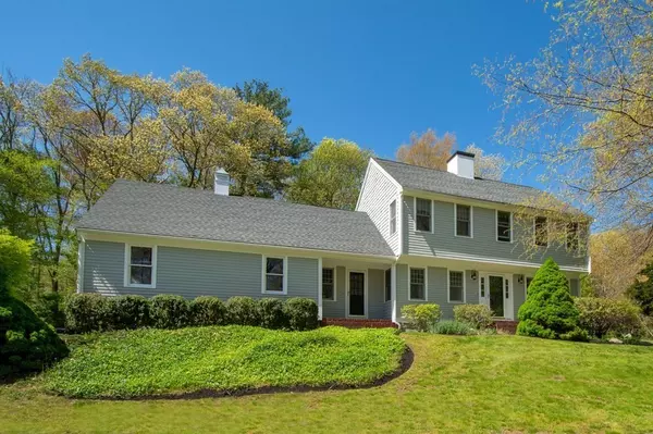 31 Red Fox Lane, Cohasset, MA 02025